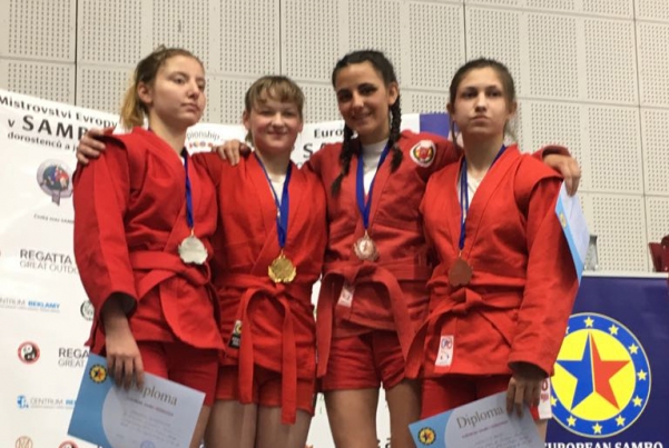 Marta Díaz Medalla de Bronce de Lucha Sambo